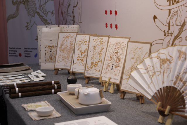 我校职业技术学院举办2018届设计类专业学生优秀毕业作品展暨西苑创意
