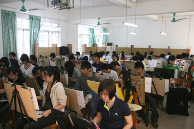 广西艺术学院2010年本科招生广西校考专业考试正式开始