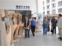 中国美协专家组赴广西观摩、指导第十二届全国美展创作工作