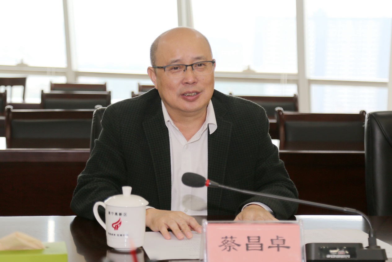 学校党委书记蔡昌卓讲话高新区管委会主任李耕讲话学校党委常委,副