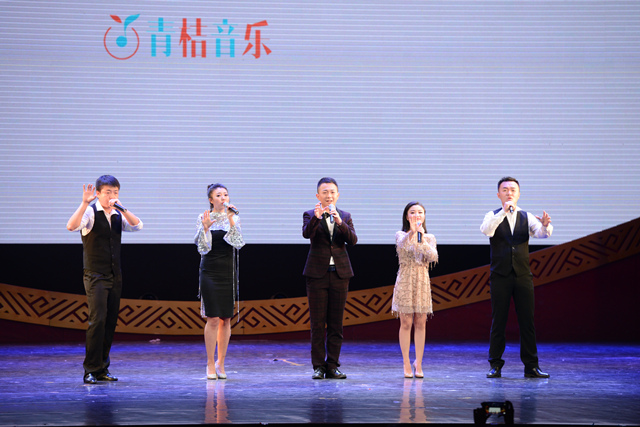 2465f1afa39d49b689fa9da964be608f.jpg