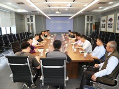 我校召开疫情防控布置会