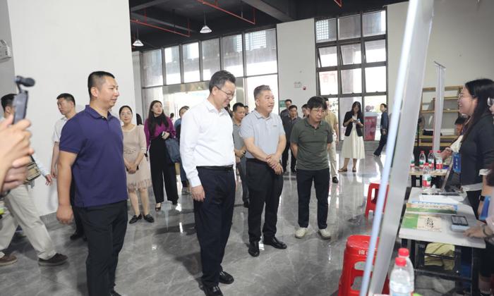 我校举办2026届毕业生就业双选会