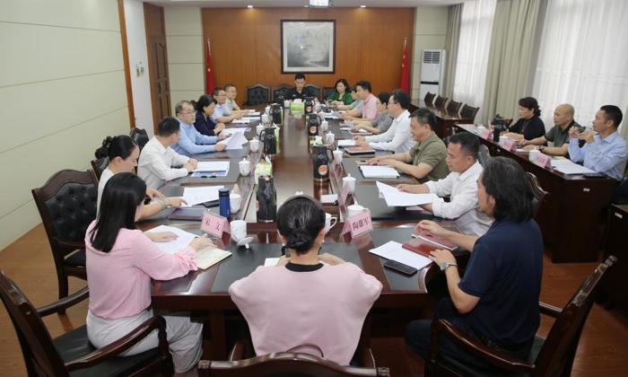 我校与自治区民族宗教事务委员会开展座谈交流